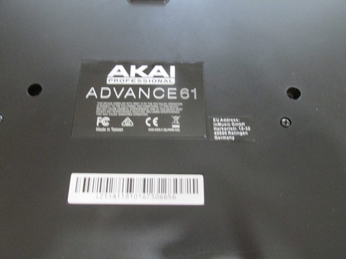 Akai Advance 61 Keyboard Controller Midi 16 Channel - Picture 16 of 17
