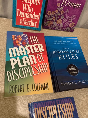 Assorted Religious Book Lot of 5-Prayers,Discipleship Christianity Spirituality - Picture 4 of 9
