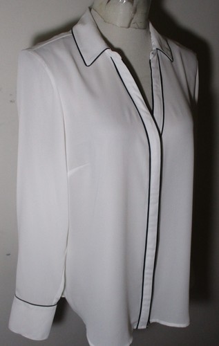 Women's WORTHINGTON White Semi Sheer Long Sleeve Blouse Size M NWT - Picture 3 of 6