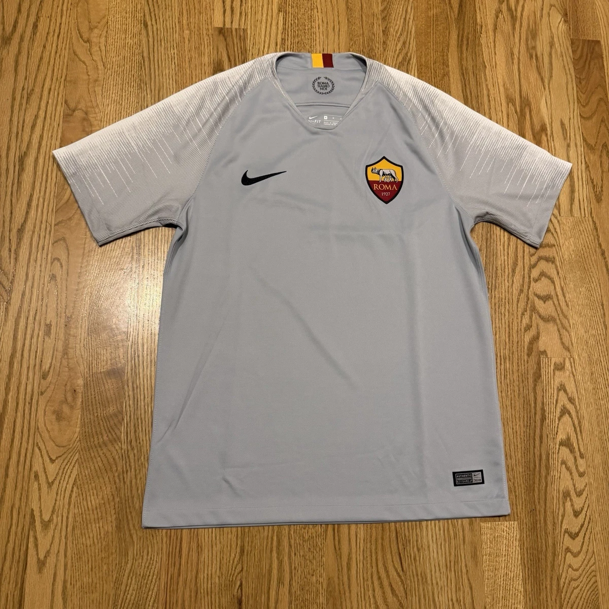 Las mejores ofertas en Nike AS Roma International Club Soccer Fan