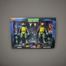 NECA Teenage Mutant Ninja Turtles The Movie Raphael & Michelangelo 2Pack