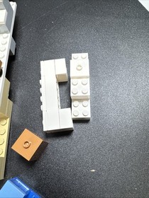 Lego Minecraft The Snow Hideout 21120 Box Manual Mini figures. Incomplete.