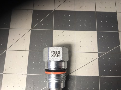 SUN HYDRAULICS Synchronizing Flow Divider-Combiner Valve FSBSXAN (LPW13T) - Picture 2 of 6