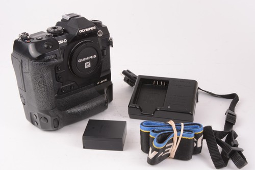Olympus OM-D E-M1X 20MP Camera Body Shutter Count 403,000 READ #T-06818 - Picture 8 of 8