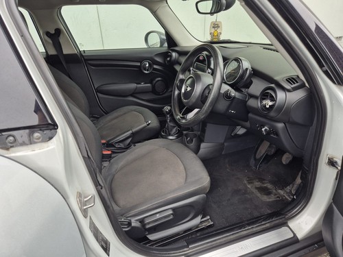 2014 MINI Cooper D 1.5 Diesel Manual – 3 Month Warranty – Ready to Drive - Picture 14 of 16