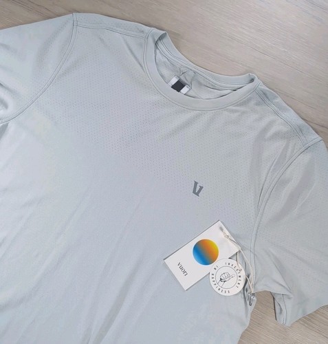 NWT Vuori Men’s S/S Clearview Seamless Tee Pacific Frost Gray Medium T Shirt $85