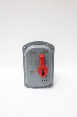 Hubbell HBLDS30PAC Circuit-lock Disconnect Switch 30a Amp 600v-ac