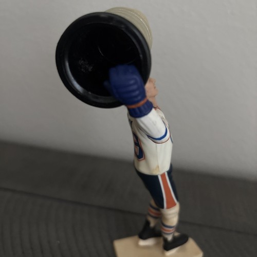 NHL 2000 Starting Lineup Wayne Gretzky Loose Action Figure No Helmet - Picture 10 of 13