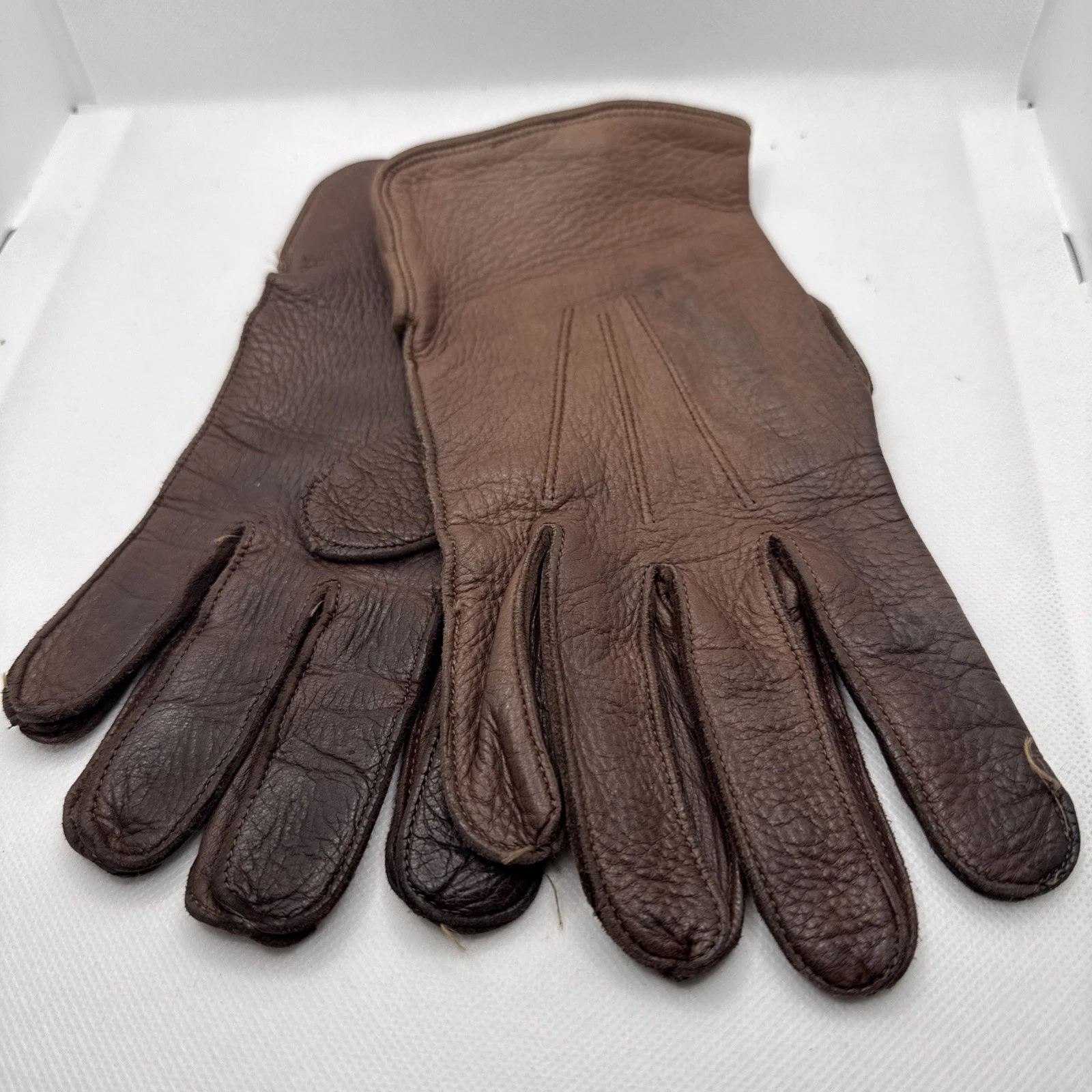 Vintage Genuine Deerskin Brown Men's Gloves Size M Made in the USA (PLEASE READ