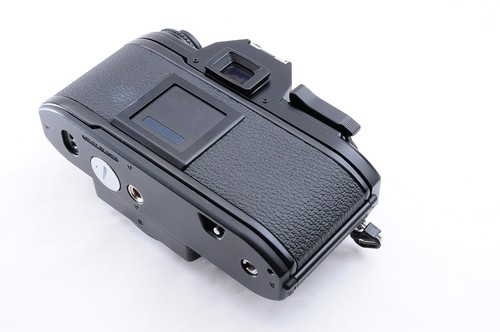 Nikon EM analoge Spiegelreflexkamera 35 mm schwarz, Giorgetto Giugiaro Design "Little Nikon" - Bild 7 von 13