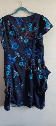 City Chic Dress, Women’s Plus Size 18W, Floral, Pockets, Zip, EUC - Picture 3 of 8
