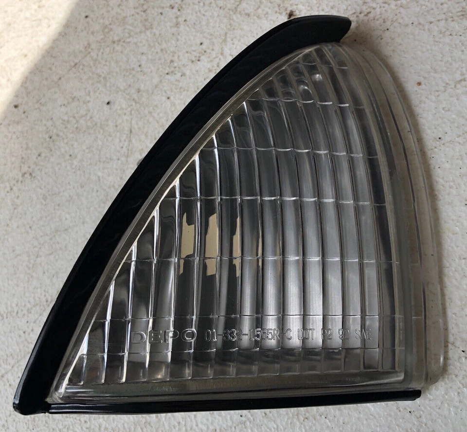 Luz marcadora de esquina derecha Oldsmobile Achieva 1992-98, GM2551154, OER Foto 3 de 4