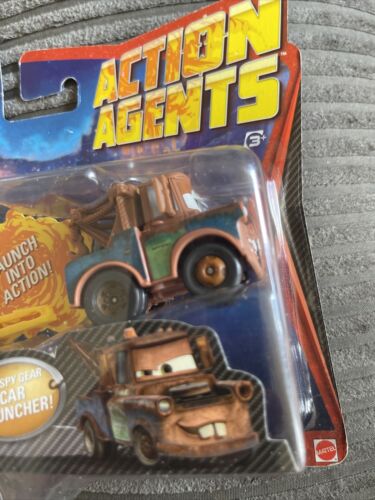 NUEVO Pixar Disney Cars 2 Agentes de Acción MATER Lanzamiento a Acción 2011 Nuevo - Imagen 2 de 6