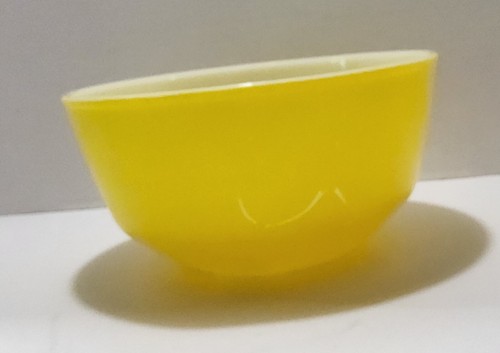 Vintage Anchor Hocking Yellow Mixing Bowl #458 - Picture 4 of 12
