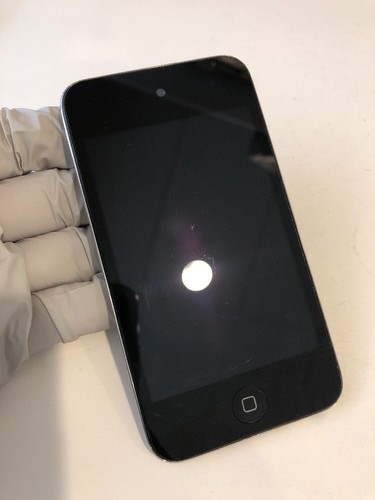 Apple iPod touch 4. Generation Schwarz (8GB) - Guter Zustand - Bild 6 von 11