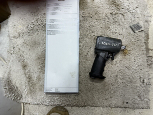 AirCat 1/2" Pneumatic Impact 1055-TH and New Napa Telescopic Blow Gun - Picture 2 of 6