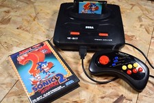 SEGA MEGA DRIVE 2 CONSOLE + Sonic 2 Quickshot Controller Free Post GC