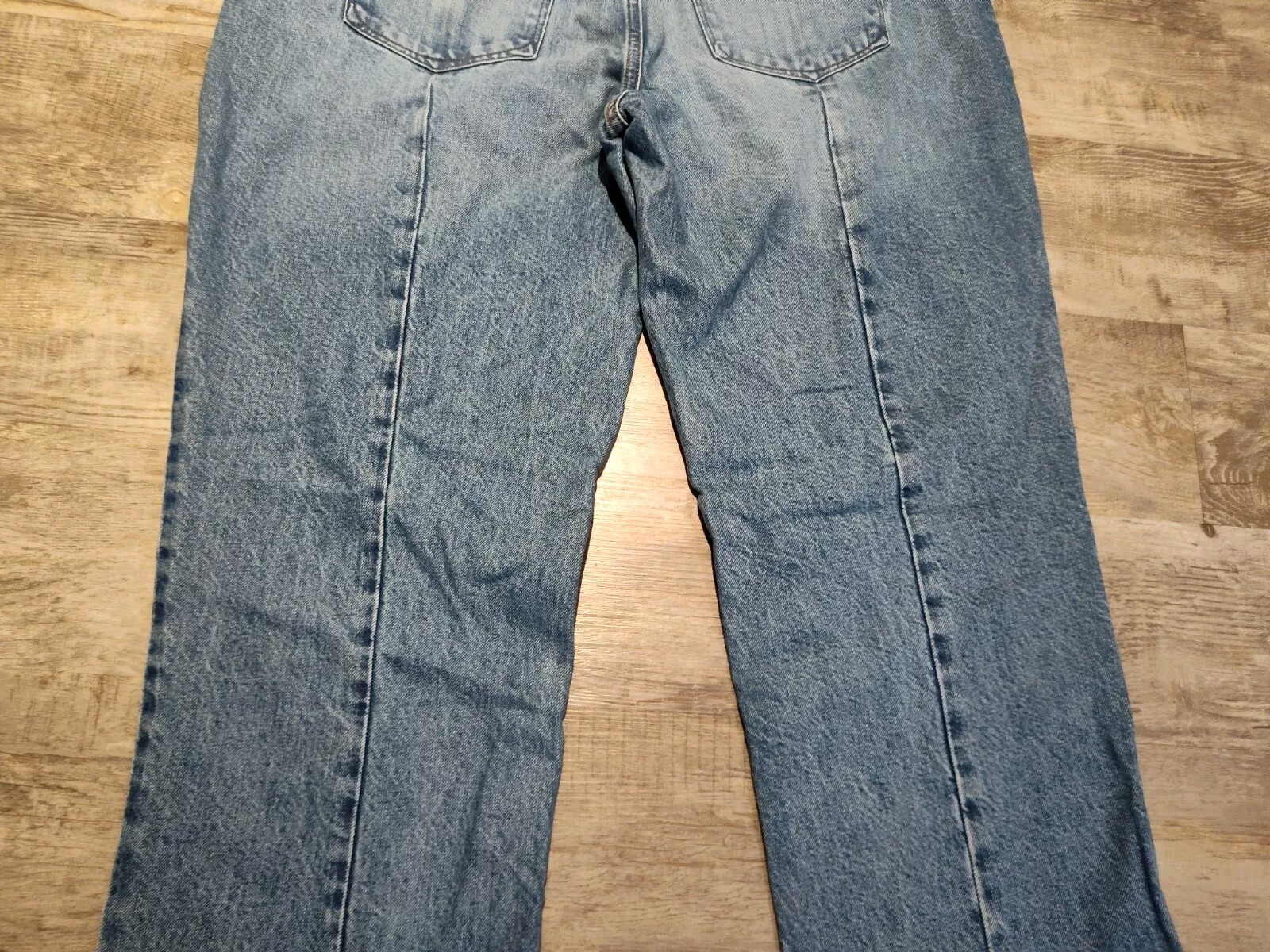 Picture 3 of 21