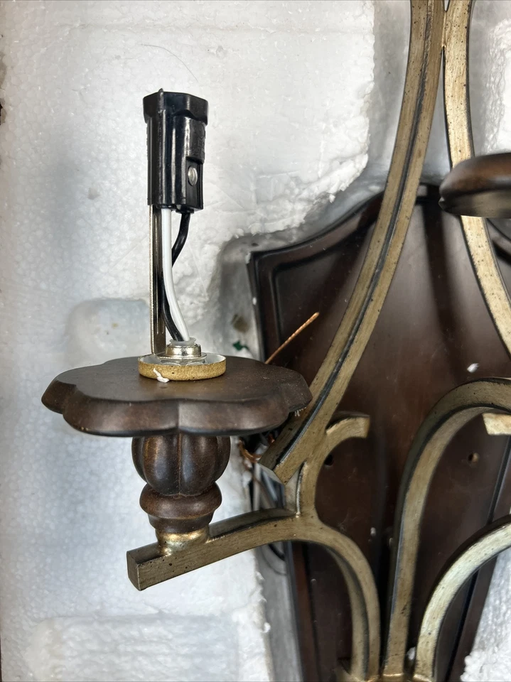 MINKA-LAVERY #5350-593 Arandela de Parede Sienna Prata Envelhecida 3 BASE DE CANDELABRO NOVA - Imagem 2 de 4