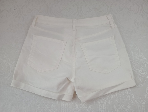 Old Navy High Rise Wow Calla Lily White Denim Shorts Size 8 Cuffed Leg 3" Inseam - Picture 3 of 15