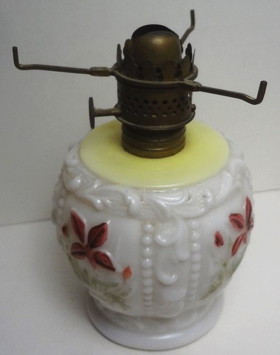 c1889 CONSOLIDATED milk glass WILD IRIS MINIATURE OIL LAMP- FANTASTIC & COMPLETE - Picture 7 of 14