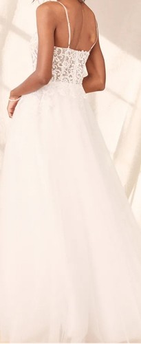 LULUS LUXE BRIDAL In Amazement White Tulle Embroidered Sleeveless Gown Size 6 - Picture 6 of 17
