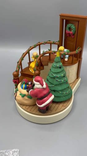 1989 The Night Before Christmas Music Box Animated Toy Shop House of Lloyd - Video 1 of 1