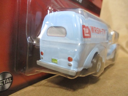 Mattel Disney CARS Wheeldell Lee WRSN TV Truck 1/55 scale diecast - Picture 4 of 4