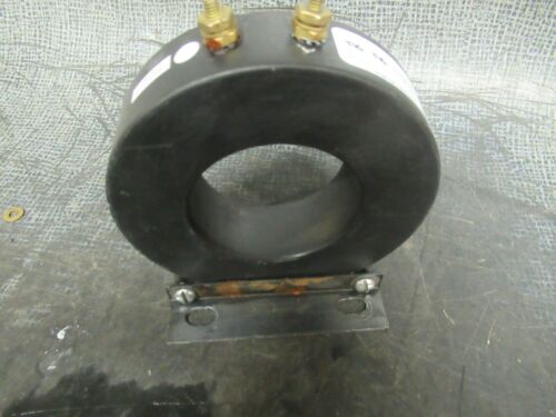WICC LTD CURRENT TRANSFORMER MW0528 04-77324 RATIO: 300:1A 50-400 HZ 600 V - Picture 3 of 4