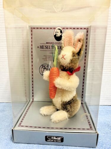Steiff 1988 Ltd. Ed. Mohair Museum Collection 1911 Replica "Easter" Rabbit w Box - Picture 7 of 7