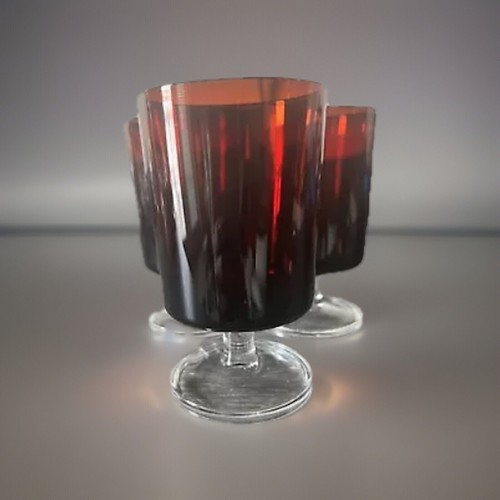 Vintage Set Of 3 Luminarc Ruby Red Arcoroc Glasses - Picture 2 of 3