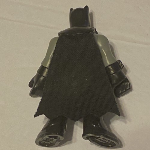 Imaginext DC Batman Gris Sonriente Traje 3" Figura Alta 2015 Fisher Price Mattel - Imagen 3 de 6