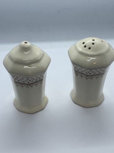 Vintage Mason's Salt & Pepper Pots - Ironstone - Ashlea Design - Picture 5 of 8
