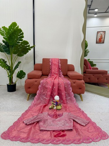 Launching New Light Pink Gold Crush Saree With Blouse For Indian Party Wear - Imagen 9 de 9