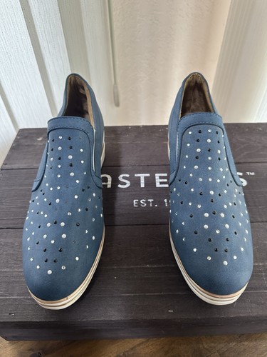 Women’s Denim Blue Suede Rhinestone Western Casual Dolly Slip On Shoes, Sz 9 - Picture 2 of 7