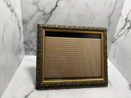 Vintage Ornate Picture Frame Gold Tone , Holds 8 X 10” - Picture 8 of 8