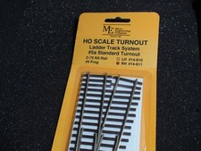 Micro- Engineering #14-811 HO LADDER TRACK SYSTEM TURNOUT RH #5a Code 70