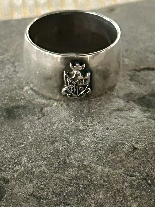 Picture 4 of 6
