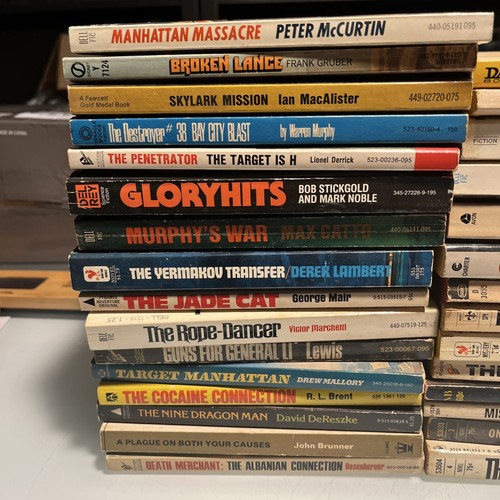 Book lot! 30 Vintage 1960s/1970s - Paperback Novels - Spy Action Thriller Pulp - Picture 2 of 13