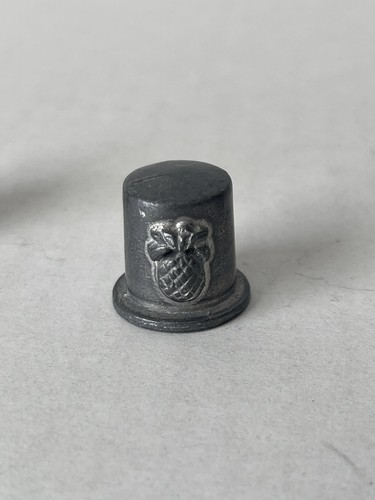 Set Of 4 Pewter Thimbles Canada Rome Pineapple Flowers Bell Statue Of Liberty - Picture 5 of 6