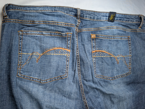 Auro from the women at Wranglers Jeans 22W Average - Picture 8 of 10