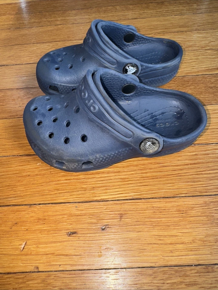 Sandalia zueco sin cordones CROCS para niños pequeños talla C8 azul playa nadar caza Foto 4 de 4