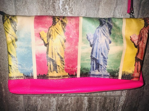 Vintage 90s New York Statue Of Liberty Purse - Picture 2 of 7