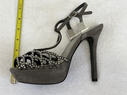 ๐ NEW In Box LOLA CRUZ Rhinestone Gunmetal Platform Sandals โ Size 37 M (US 7)๐ - Picture 4 of 7