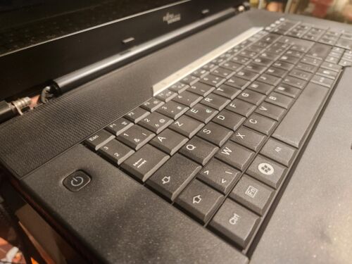 Fujitsu Siemens Amilo XI 3650 18.4 2.13 C2D Rare Laptop VGC To Be Completed - Photo 2/24