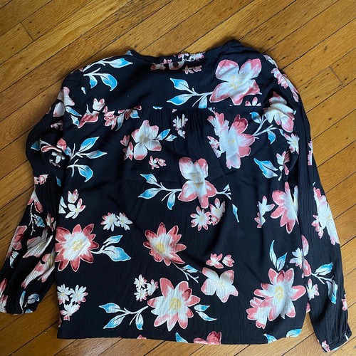 Billabong Tie Neck Blouse M Floral Black Pink Long Sleeves Deep V Rayon Spring - Picture 6 of 7