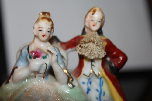 Vintage Porzellan Spitze Stil Figur Paar 3 3/4" groß - Bild 2 von 11