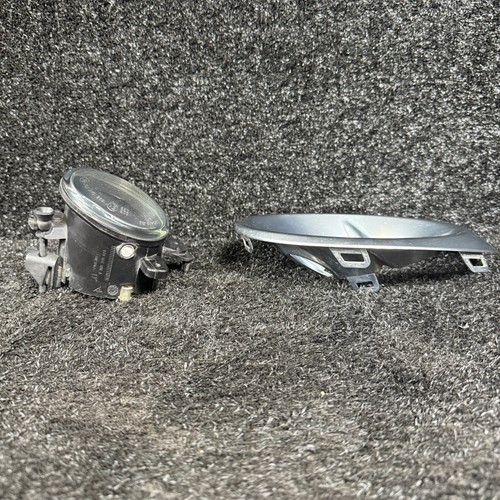 Mercedes GLA250 Class Front Fog Lamp Passenger A2518200856 2018 2020 W156 - Picture 9 of 16