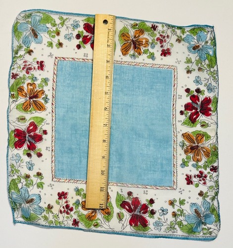Vintage Blue and White Floral Hankie Handkerchief - Picture 4 of 8