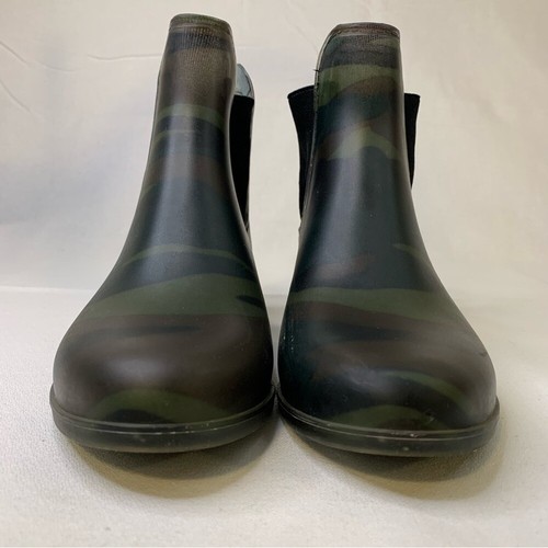 J Crew Matte Chelsea Rubber Camo Rain Boot 7 - Picture 3 of 15